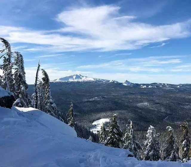 Aamiaismajoitus (B&B) Westfir Lodge