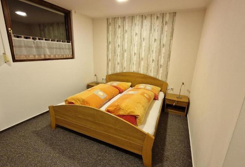 Отель & Restaurant   Zum Schleicher Kuckuck