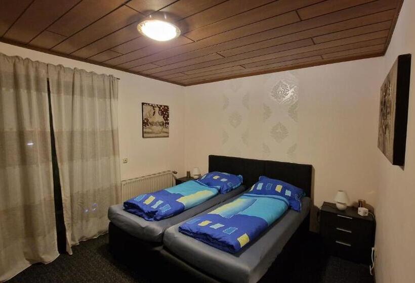 Отель & Restaurant   Zum Schleicher Kuckuck