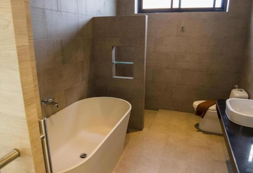 호텔 Toledo Pool Villa