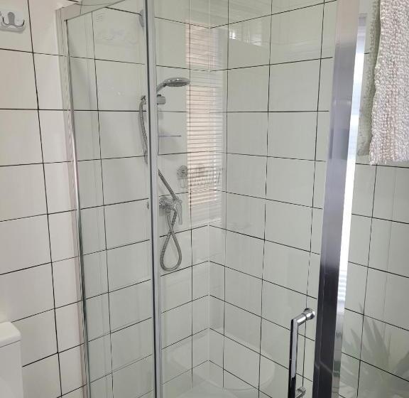 پانسیون Edelweiss Guest House