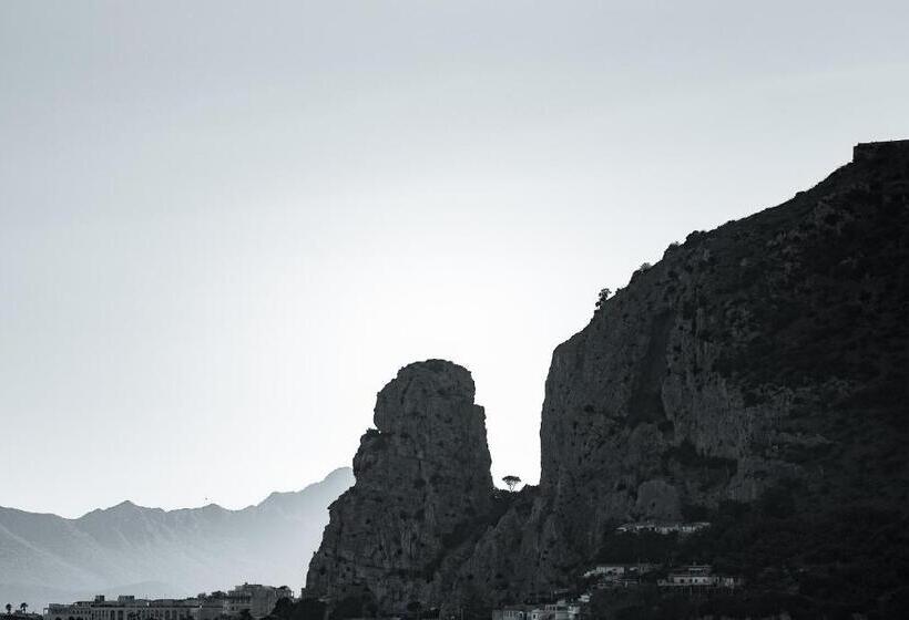 פנסיון Villa Paonessa