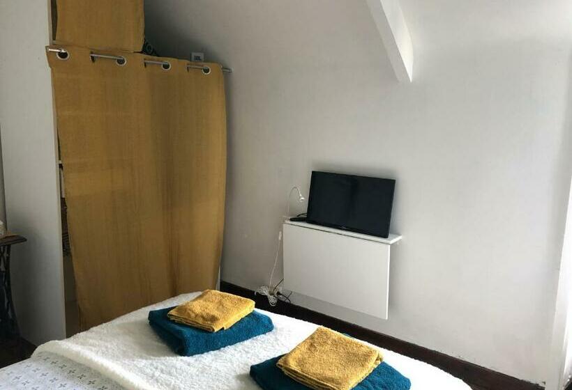 Bed and Breakfast Ardoises Et Agapanthes