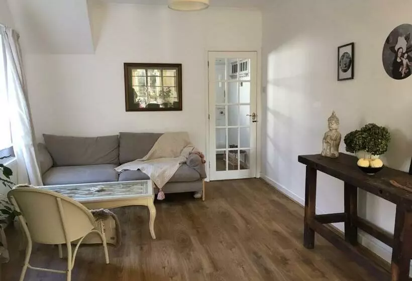 Aamiaismajoitus (B&B) Aroha