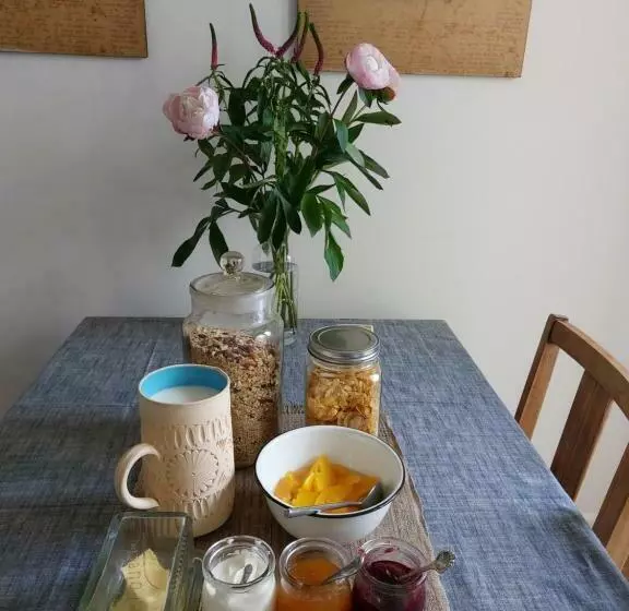 Aamiaismajoitus (B&B) Aroha