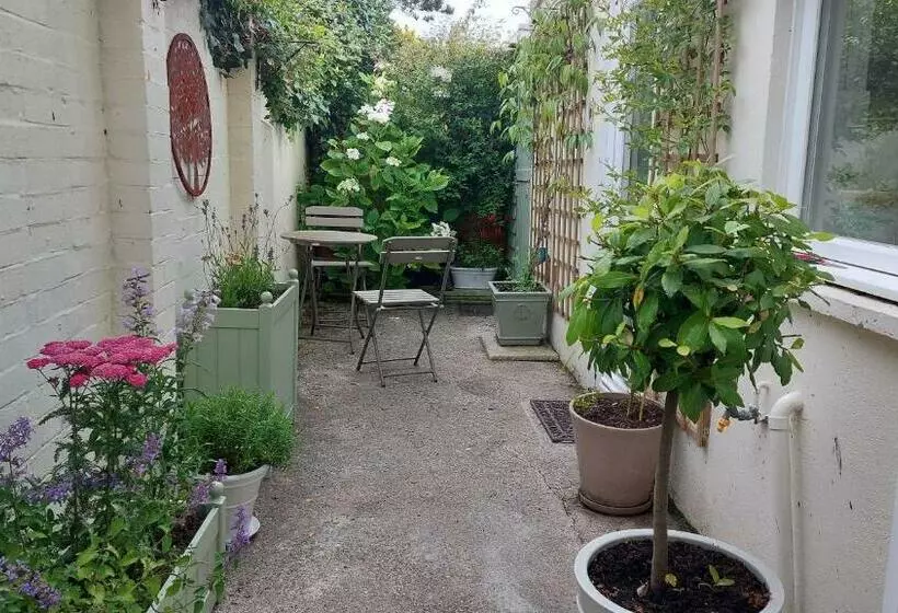 Aamiaismajoitus (B&B) Aroha