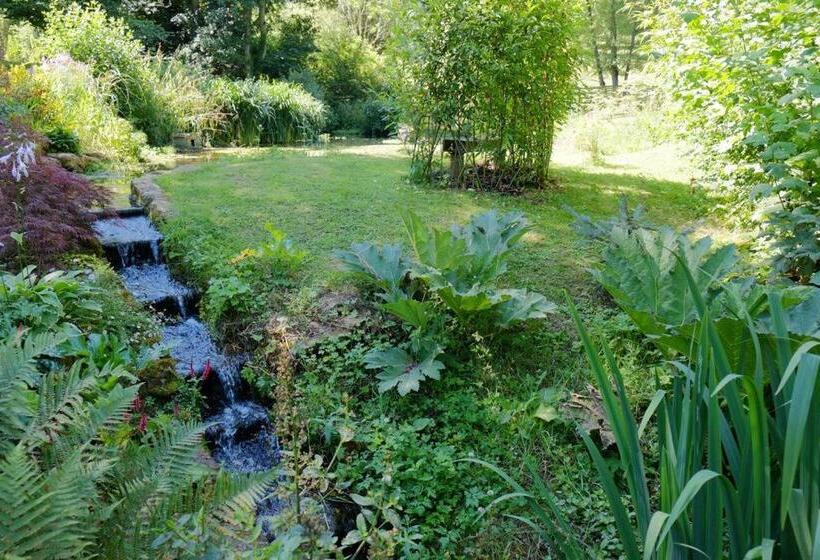 ベッドアンドブレックファースト Bagnell Farm Cottage