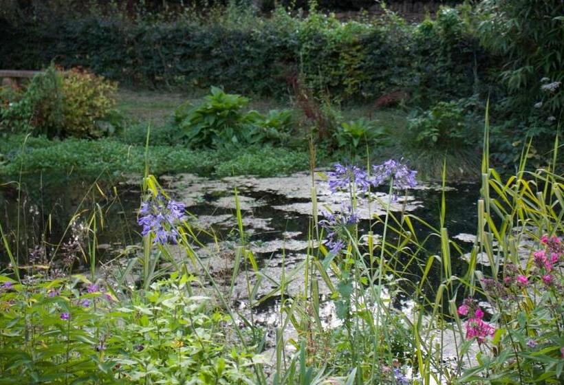 ベッドアンドブレックファースト Bagnell Farm Cottage