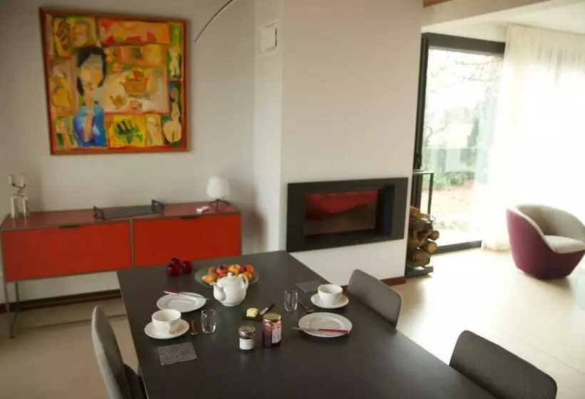 Aamiaismajoitus (B&B) Chambre Beausejour