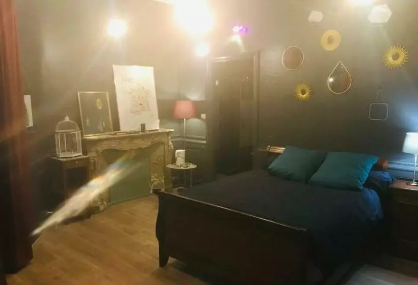 ベッドアンドブレックファースト Chambre Privée Totalement Indépendante Au Cœur De La Ville