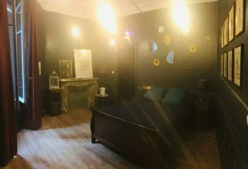 ベッドアンドブレックファースト Chambre Privée Totalement Indépendante Au Cœur De La Ville