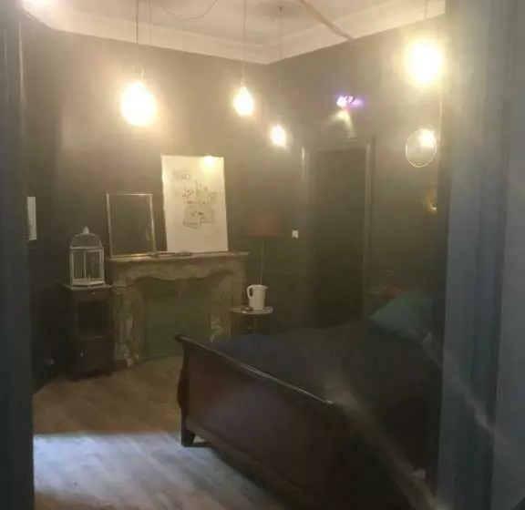 ベッドアンドブレックファースト Chambre Privée Totalement Indépendante Au Cœur De La Ville