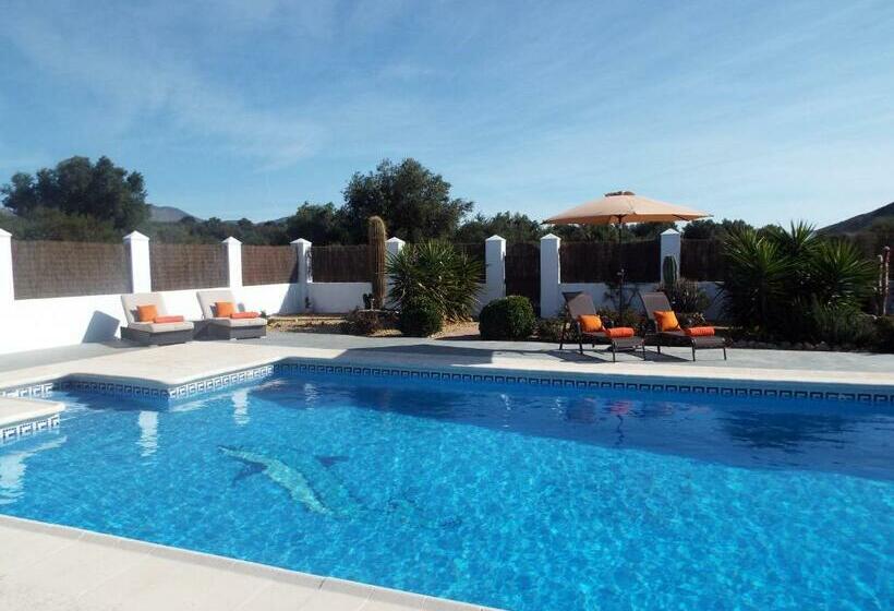 مبيت وإفطار Cortijo Esperanza