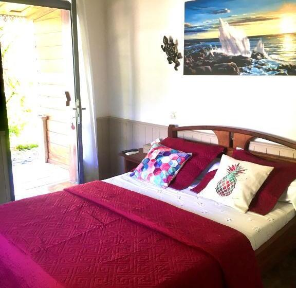 تختخواب و صبحانه Saint Leu Chambre 3 épis Avec Pdj Piscine En Pleine Nature Vue Mer Bardzour