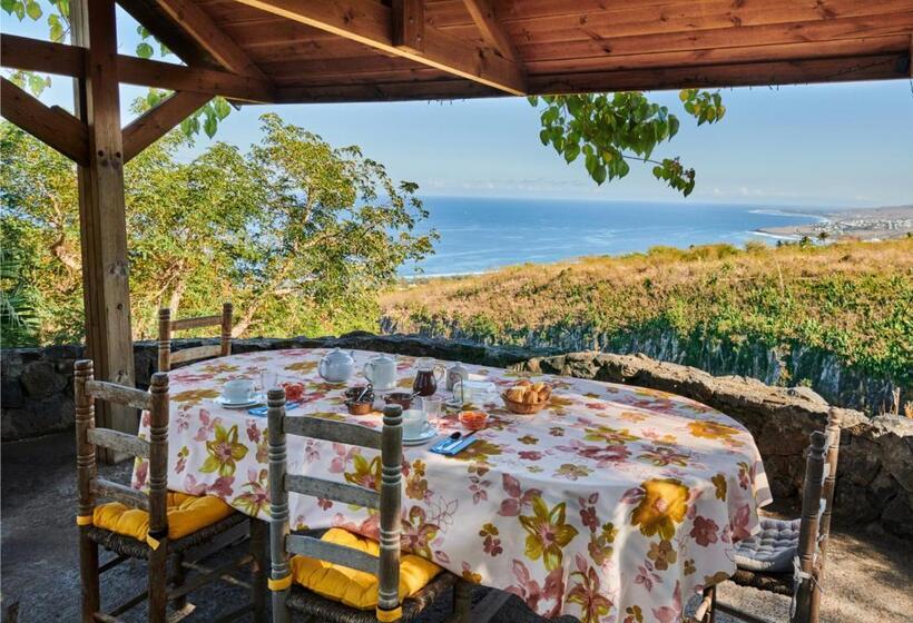 تختخواب و صبحانه Saint Leu Chambre 3 épis Avec Pdj Piscine En Pleine Nature Vue Mer Bardzour