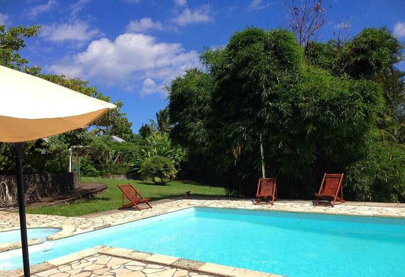 تختخواب و صبحانه Saint Leu Chambre 3 épis Avec Pdj Piscine En Pleine Nature Vue Mer Bardzour