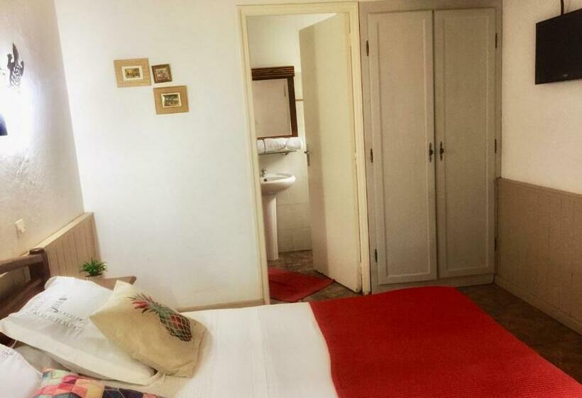 تختخواب و صبحانه Saint Leu Chambre 3 épis Avec Pdj Piscine En Pleine Nature Vue Mer Bardzour