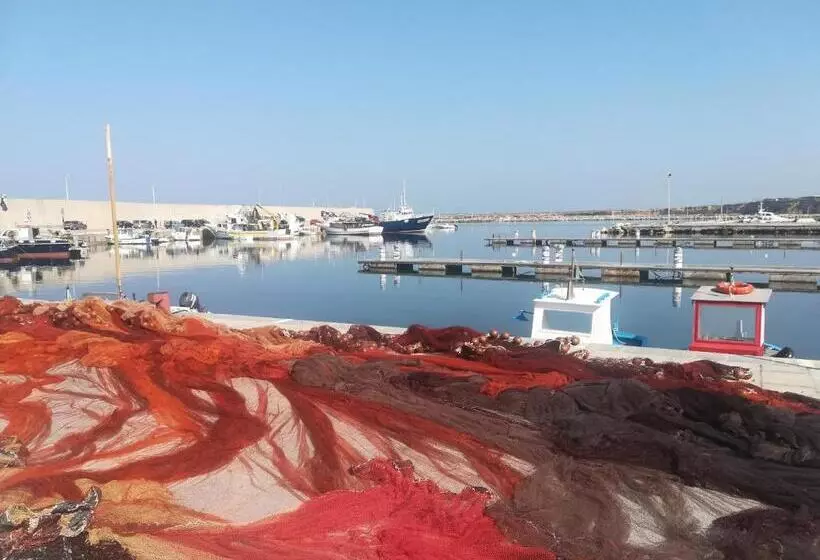 Aamiaismajoitus (B&B) Sunset Cottage