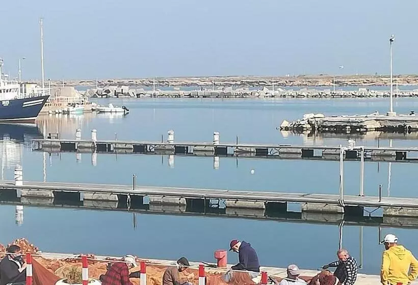 Aamiaismajoitus (B&B) Sunset Cottage