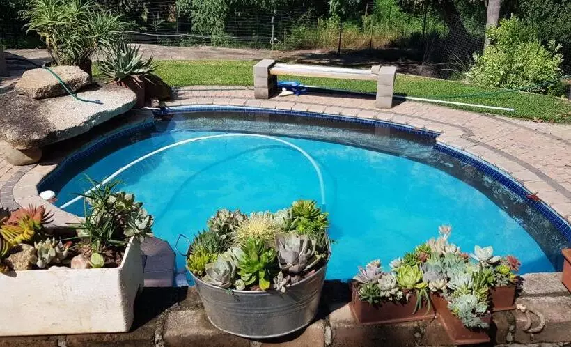 هتل A Farm Stay   Casablanca S Private Cottage,no Loadshedding!