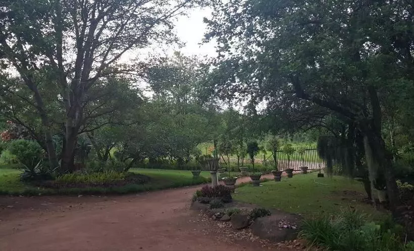 هتل A Farm Stay   Casablanca S Private Cottage,no Loadshedding!