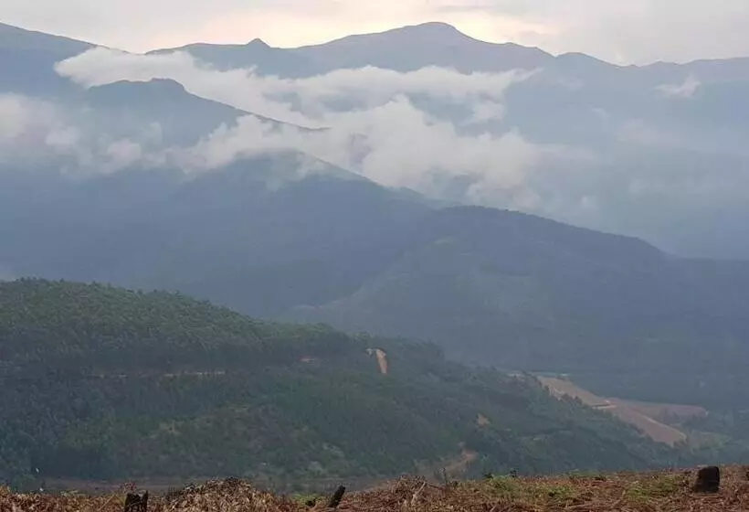 هتل A Farm Stay   Casablanca S Private Cottage,no Loadshedding!