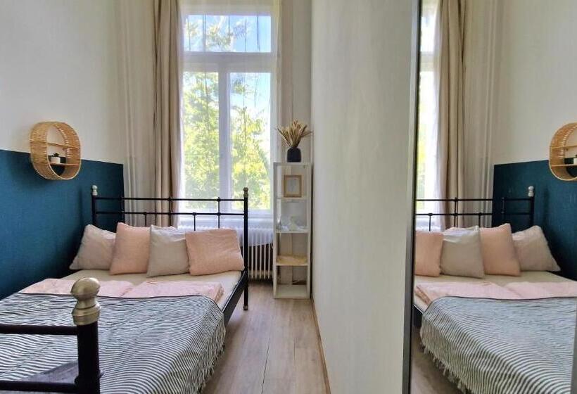 پانسیون Gellerico Rooms At Rákóczi Square