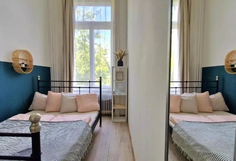 ペンション Gellerico Rooms At Rákóczi Square