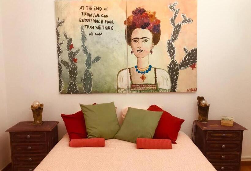 پانسیون The Portuguese Element