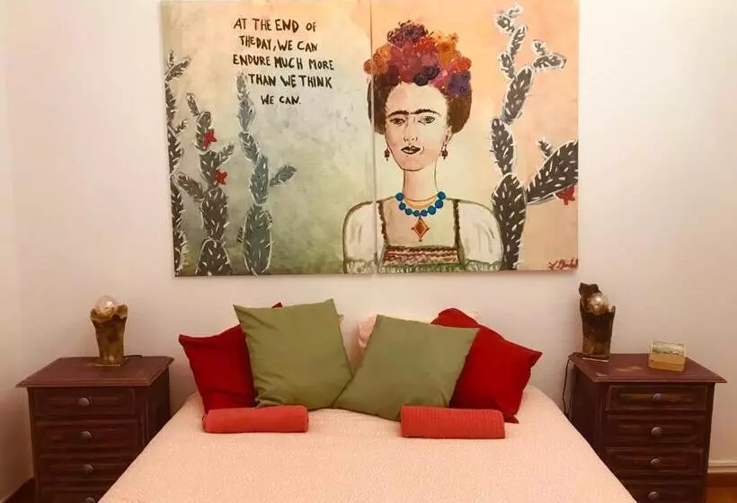 پانسیون The Portuguese Element