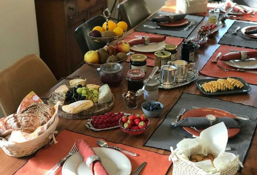 تختخواب و صبحانه Le Jardin Des Secrets