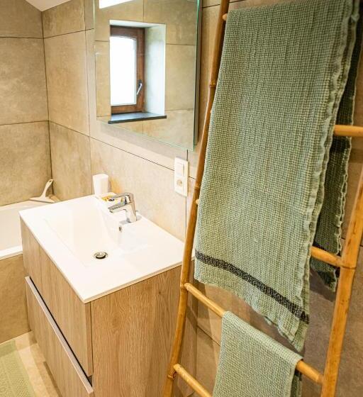 تختخواب و صبحانه Le Jardin Des Secrets