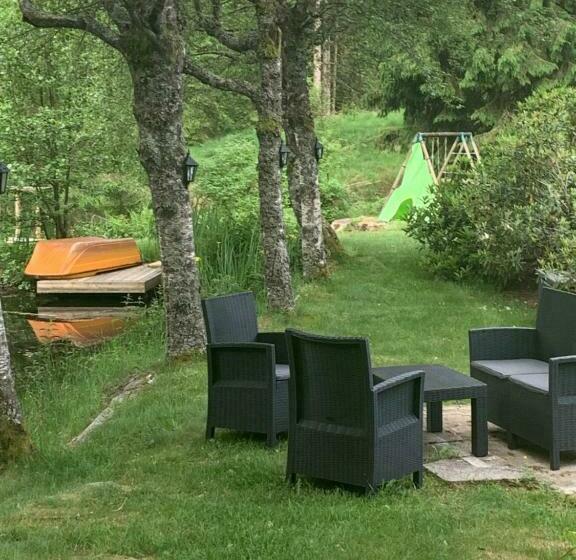 Отель Le Chalet Du Narouel