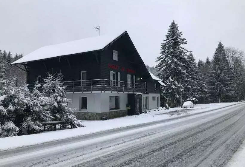 ホテル Le Chalet Du Narouel