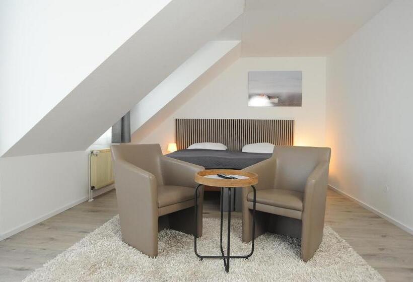 Отель Swetis Passage