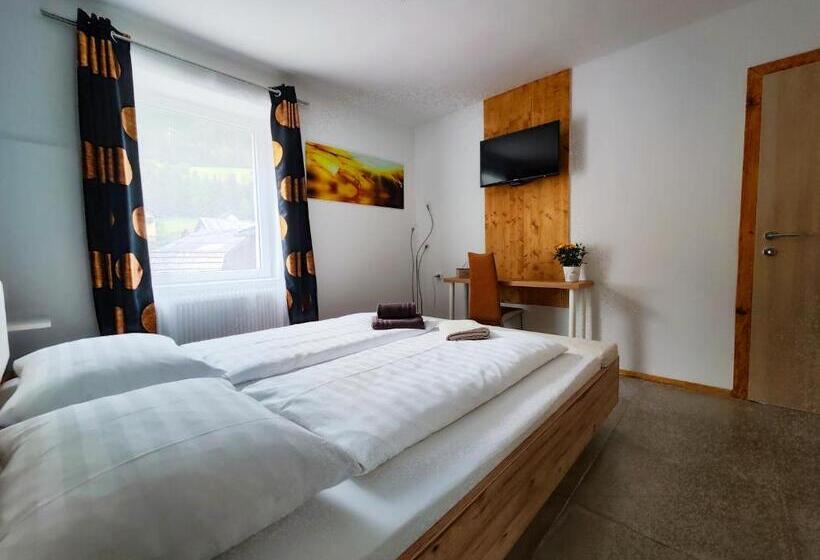 ペンション Alpinpelso