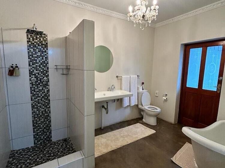 Pension Calla Lily Guesthouse