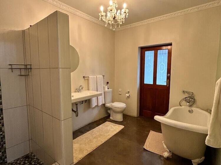 Pension Calla Lily Guesthouse