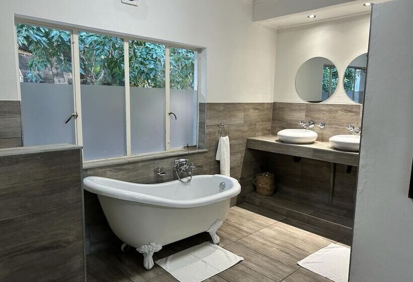 Pension Calla Lily Guesthouse