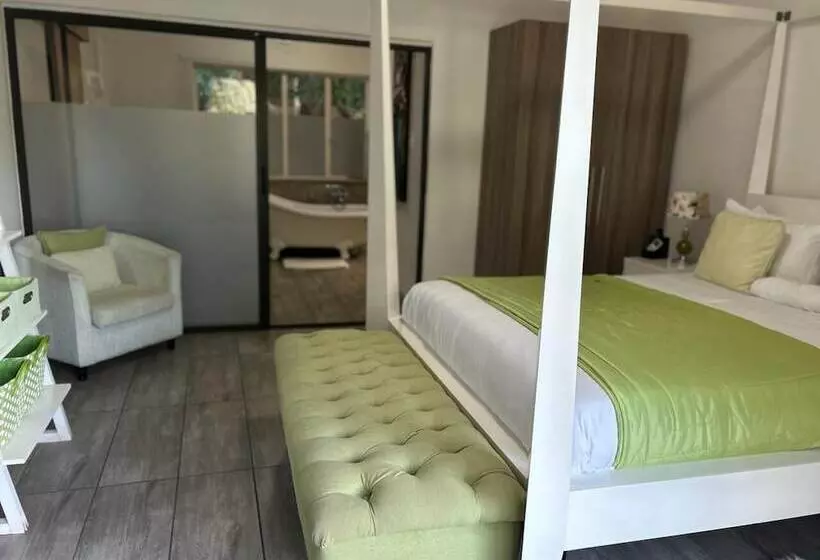 ペンション Calla Lily Guesthouse