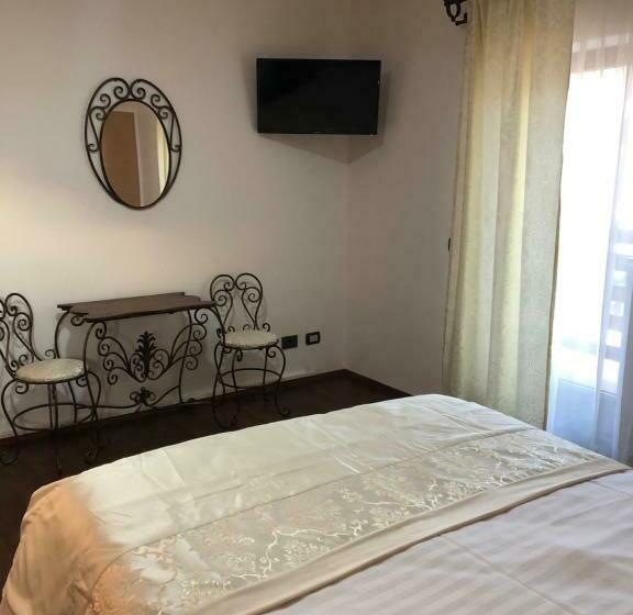 Пансион Four S Palace