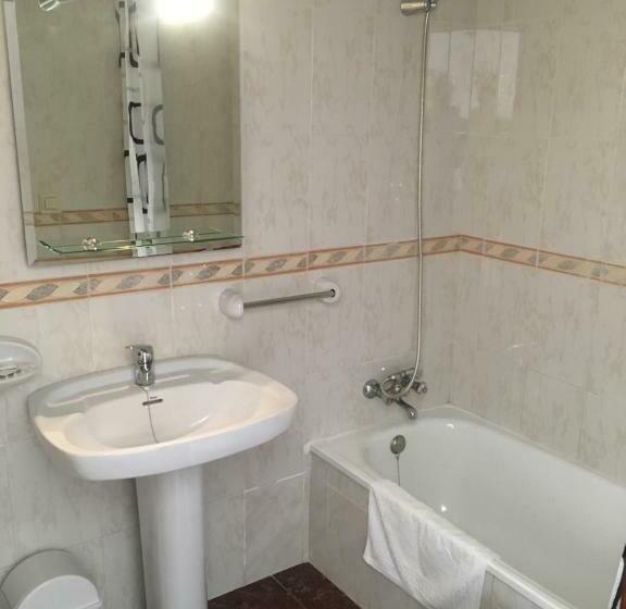 פנסיון Hostal Parapanda