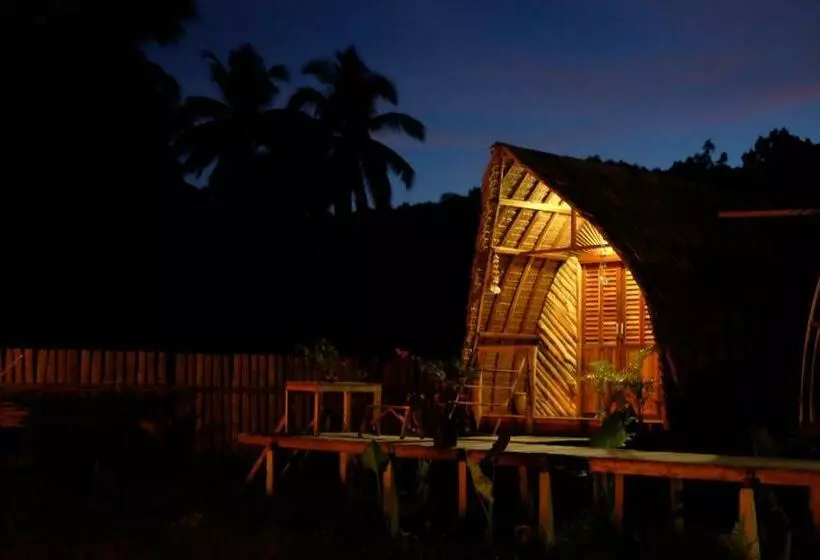 Majatalo Palayan Paradise Huts