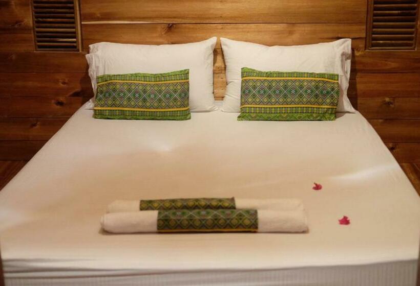 پانسیون Palayan Paradise Huts