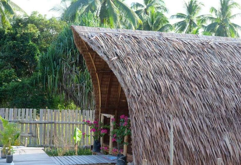 پانسیون Palayan Paradise Huts