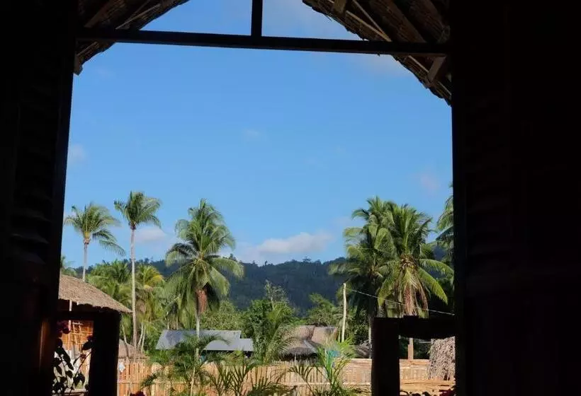 Majatalo Palayan Paradise Huts