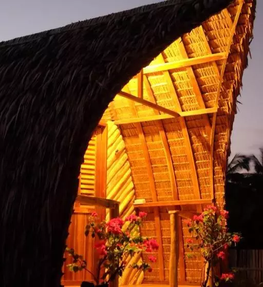 Majatalo Palayan Paradise Huts