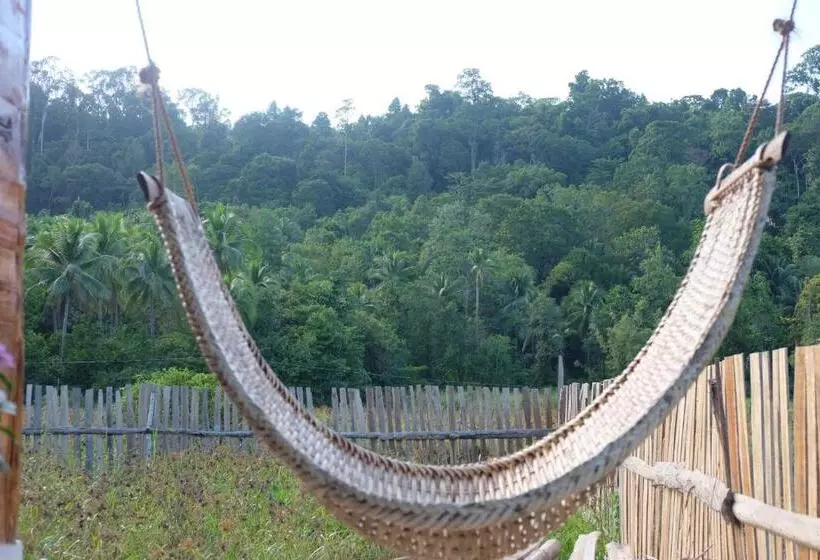 Majatalo Palayan Paradise Huts