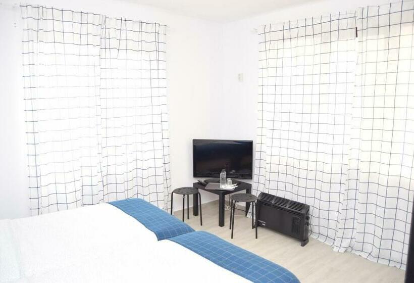 膳宿费 Road Rooms