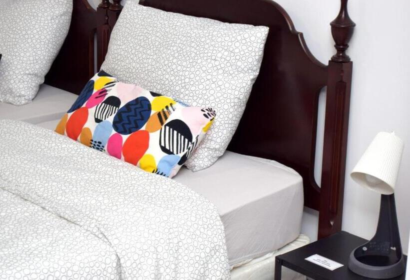 膳宿费 Road Rooms